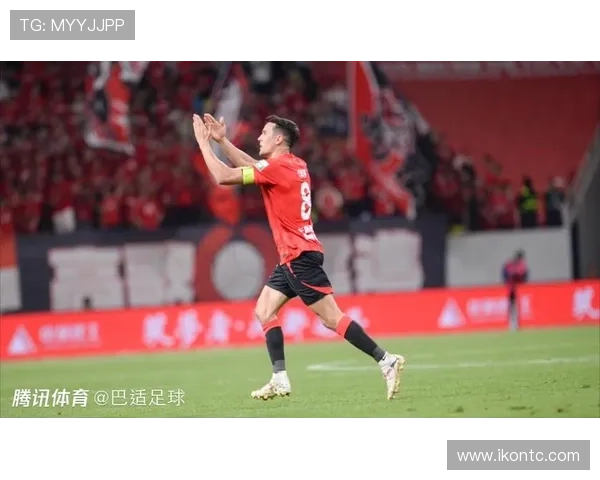 周定洋三分落袋巴适得板最好的球迷最燥的球场最响的战歌