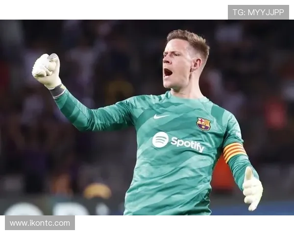 特尔施特根:受不了别人碰我的手套绝不会去科隆或皇马 特尔施特根:受不了别人碰我的手套绝不会去科隆或皇马